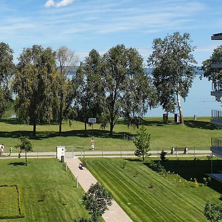 Lelle Resort Cb34 Balatonlelle Bagian luar foto