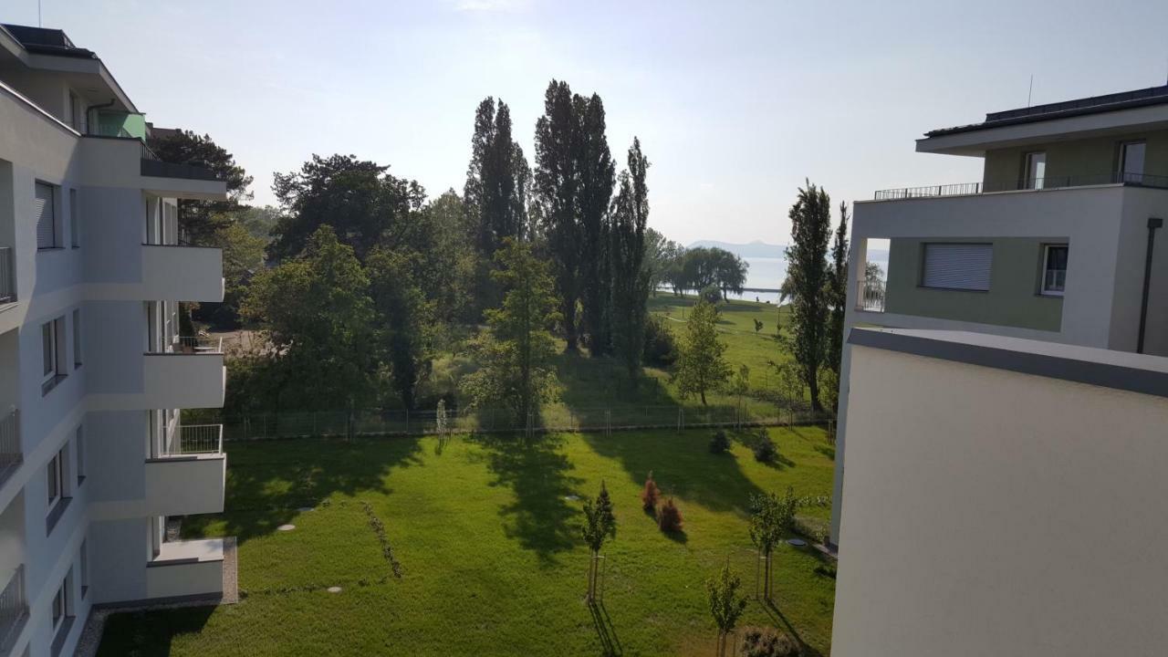 Lelle Resort Cb34 Balatonlelle Bagian luar foto